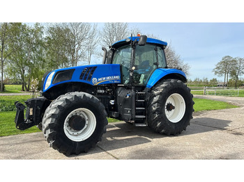 Traktor NEW HOLLAND T8