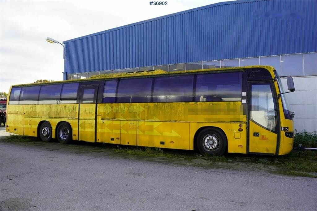 Maakonnaliini buss Volvo Carrus B12M 6x2 bus: pilt 2
