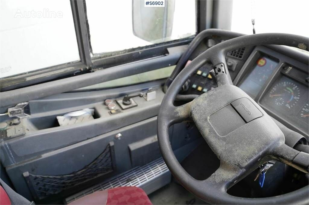 Maakonnaliini buss Volvo Carrus B12M 6x2 bus: pilt 18
