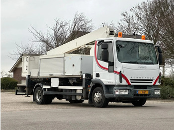 Veoautolt tõusev platvorm IVECO EuroCargo 180E