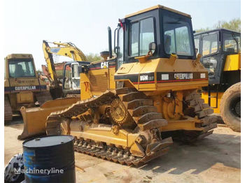 Buldooser CATERPILLAR D5M: pilt 1