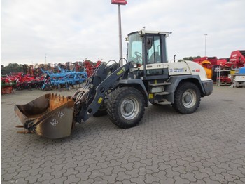 Ratastel laadur Terex TL160