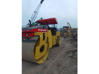 Teerull DYNAPAC cc622