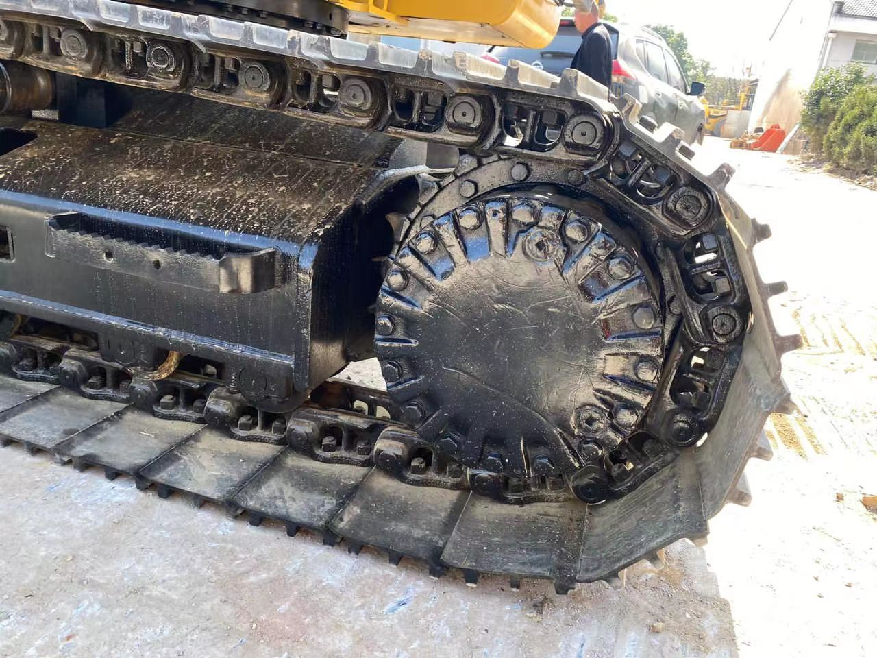 Lintekskavaator used excavator CATERPILLAR 320D2 original design and perfect service welcome to inquire: pilt 8