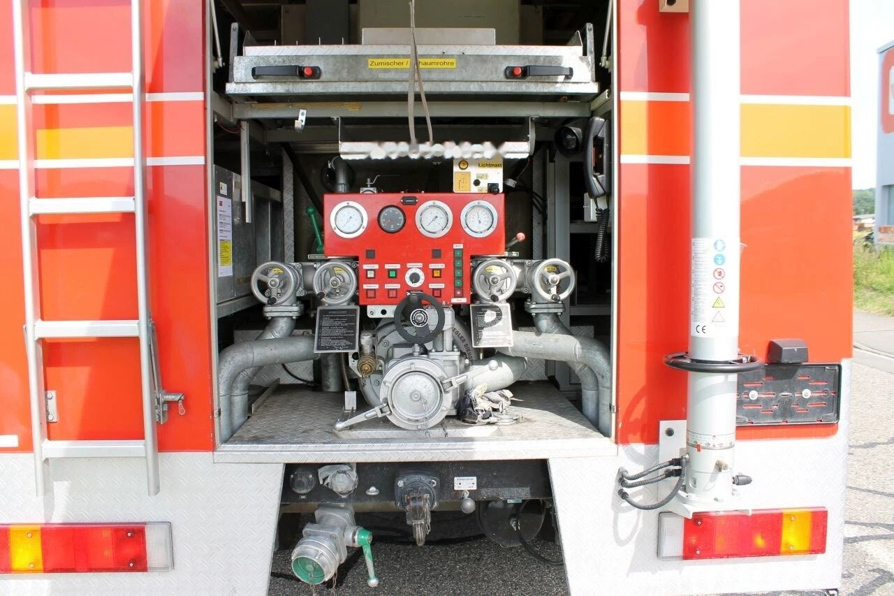 Tuletõrjeauto MAN 12.232 Firetruck 4x4: pilt 5