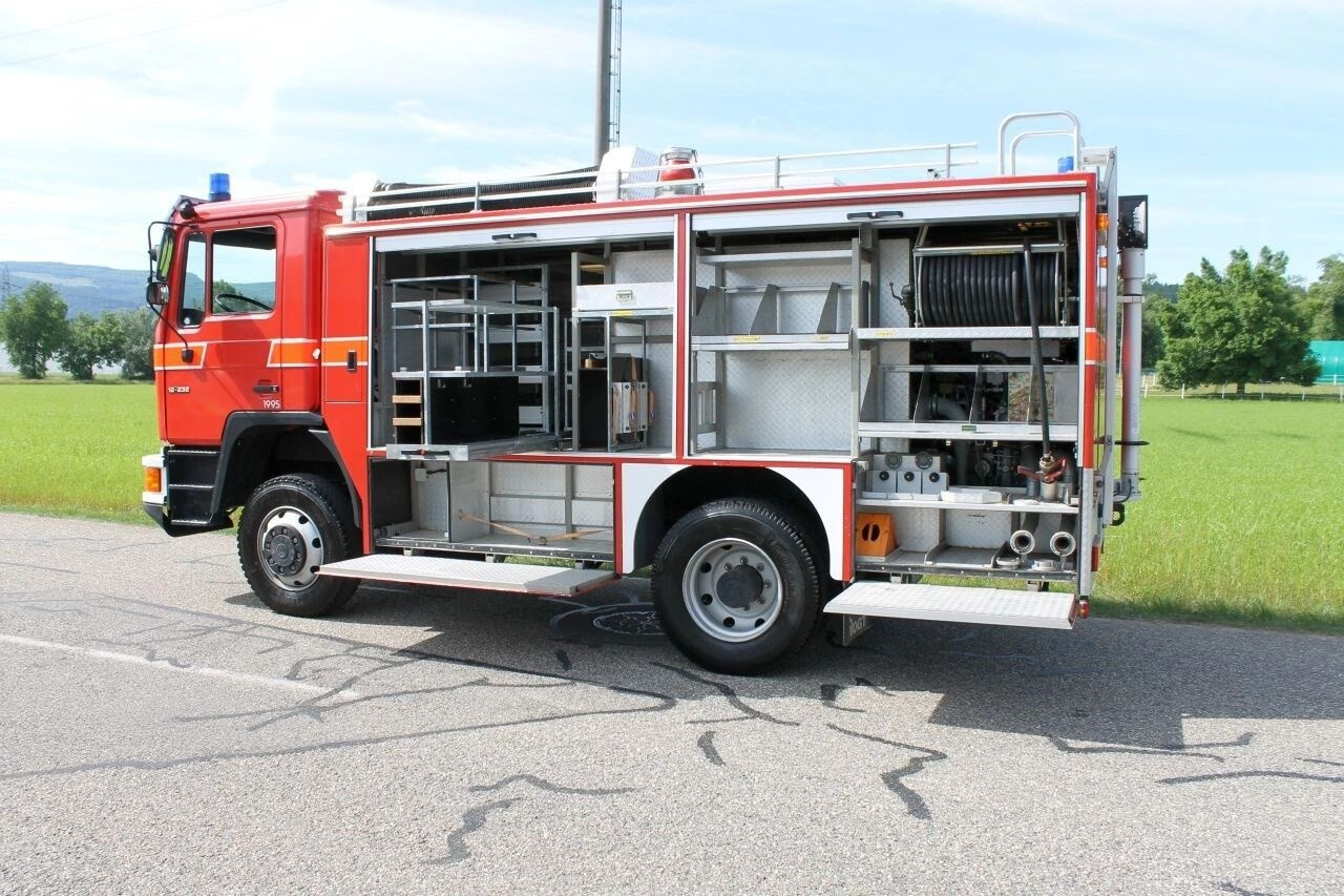 Tuletõrjeauto MAN 12.232 Firetruck 4x4: pilt 3