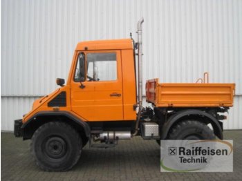 Kommunaal-/ Erisõiduk Mercedes-Benz Unimog U 90: pilt 1