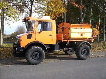 Kommunaal-/ erisõiduk Mercedes-Benz Unimog,U 1250,U1450,UGN