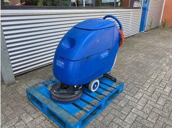 Tänavapuhastusmasin Nilfisk SCRUBTEC 545E