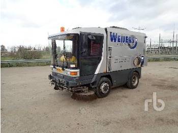 Tänavapuhastusmasin RAVO 560SIH 4x2