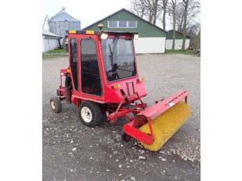 Tänavapuhastusmasin Toro Groundmaster 322-D