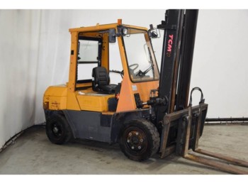 TCM FHD35Z9 - Diiseltõstuk