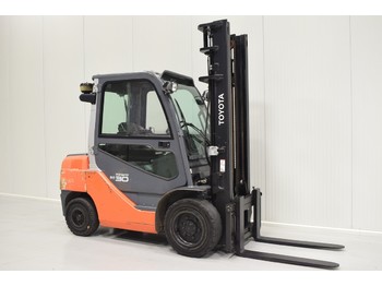 TOYOTA 02-8FDF30 - Diiseltõstuk