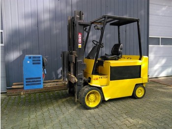 4-rattaline esikahveltõstuk Hyster E4.50 XLS