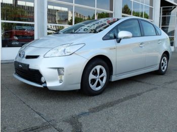 Toyota Prius (Hybrid)  - Auto
