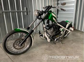 Harley-Davidson custom softail - Mootorratas