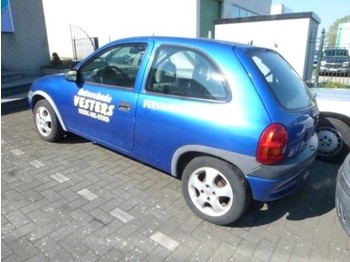 Auto Opel Corsa: pilt 1