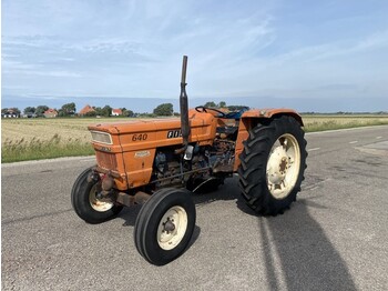 Traktor Fiat 640: pilt 1