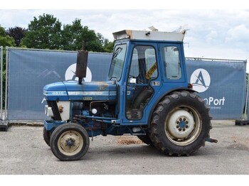 Traktor Ford 4610: pilt 1