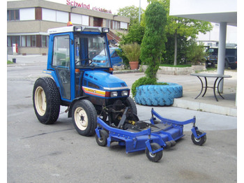 Traktor Iseki 3030AHL 4x4 Hydrostat: pilt 1