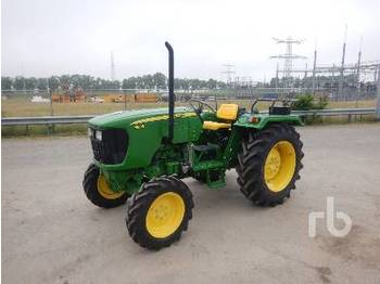 Uus Traktor JOHN DEERE 5105: pilt 1