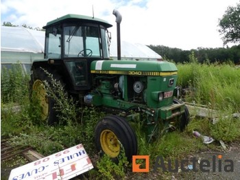 Traktor John Deere 3040: pilt 1