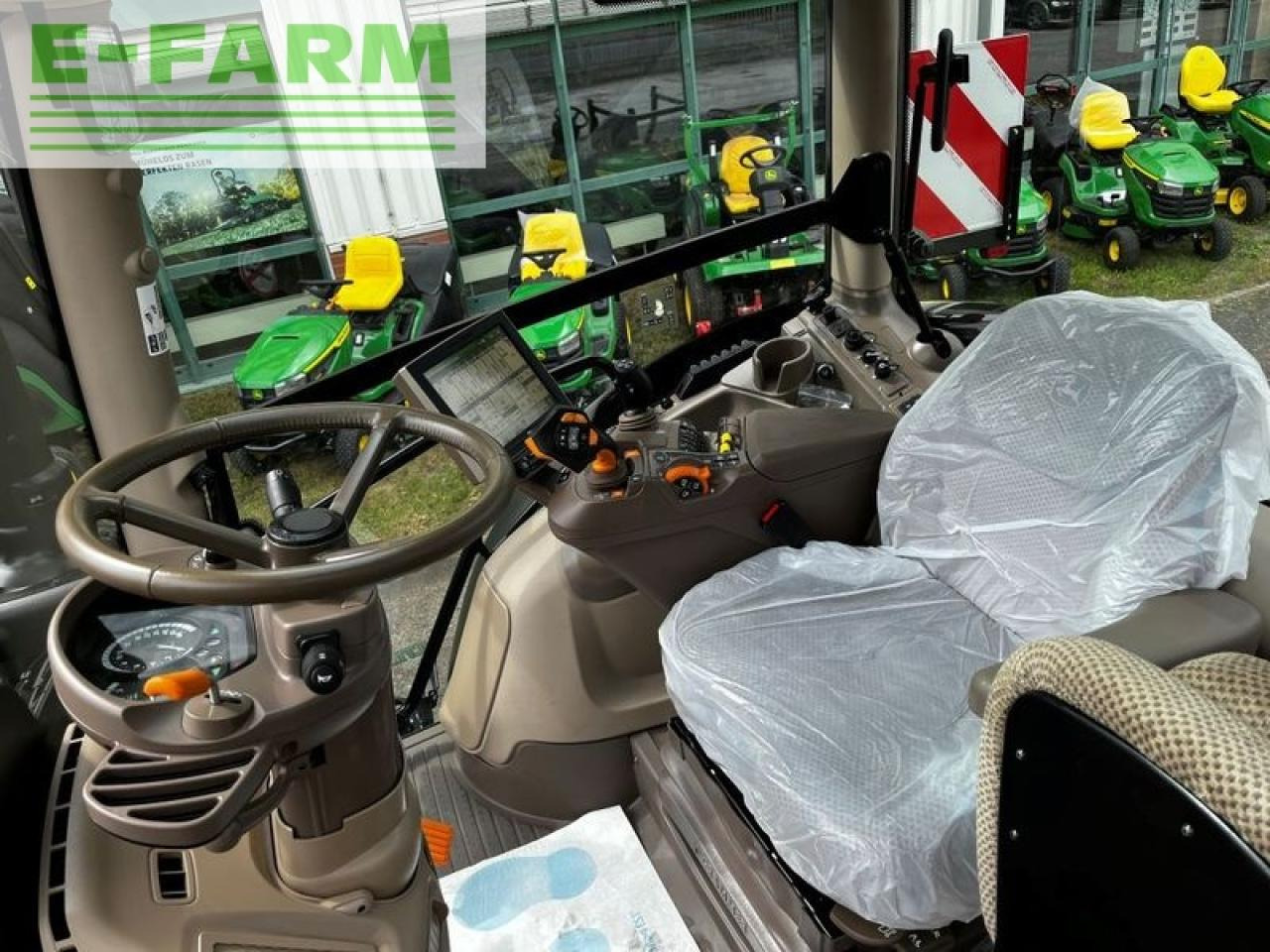 Traktor John Deere 6130r ultimate edition, commandpro + powergard bis 03/2024: pilt 9