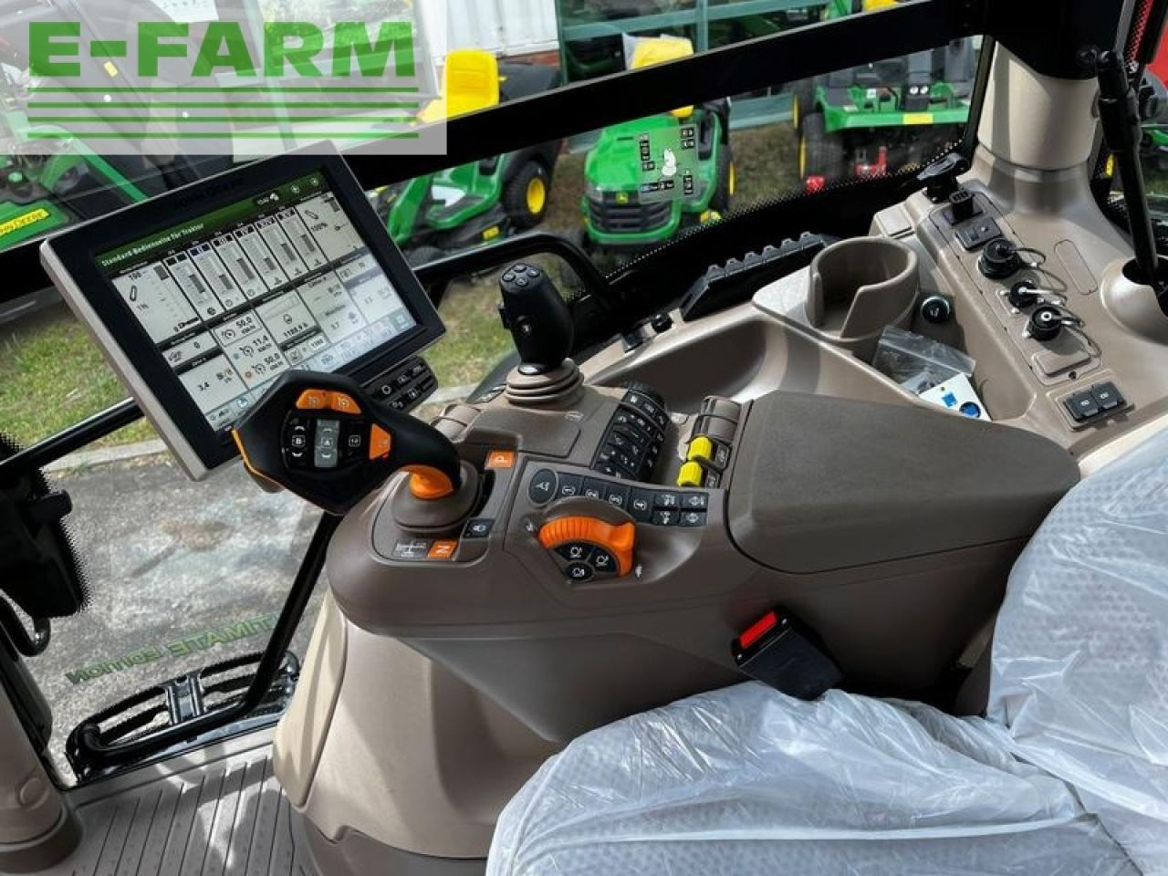 Traktor John Deere 6130r ultimate edition, commandpro + powergard bis 03/2024: pilt 10