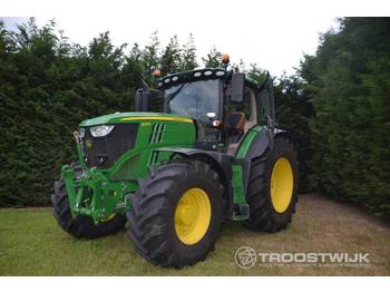 Traktor John Deere 6215R Ultimate: pilt 1