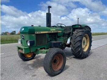 Traktor John Deere 830: pilt 1