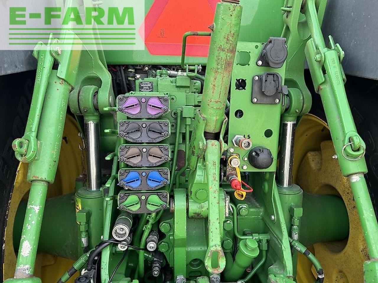 Traktor John Deere 8370r: pilt 6