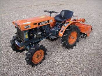 Traktor Kubota B6000 4X4: pilt 1