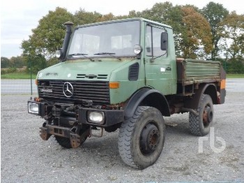 Traktor Mercedes-Benz UNIMOG U1500: pilt 1