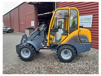 Eurotrac W12S med førerhus, skovl og gafler  - Minilaadur