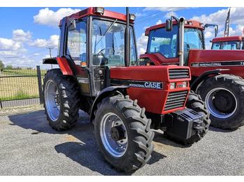 Ratastraktor Case IH 844 XL