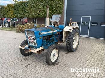 Ford 2000 - Traktor