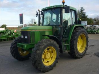 John Deere 6400 - Traktor