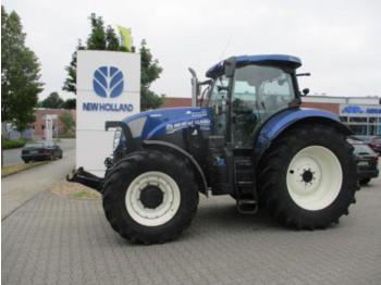 New Holland T7.200 AC - Traktor