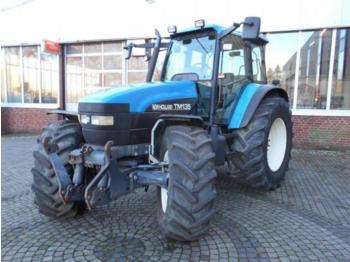 New Holland TM 135 - Traktor