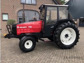 VALMET 705 - Traktor