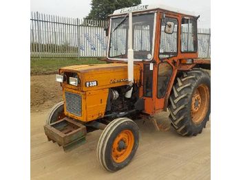 Traktor Universal U530: pilt 1