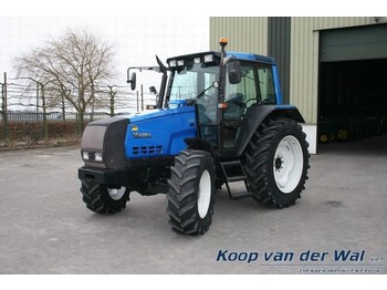 Traktor Valtra 6550 HiTech: pilt 1