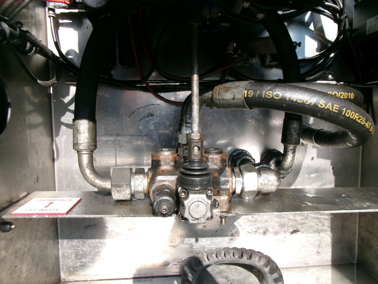 Tsistern poolhaagis transporditavad ained kütust Feldbinder Fuel tank alu 42 m3 / / 6 comp + pump: pilt 19
