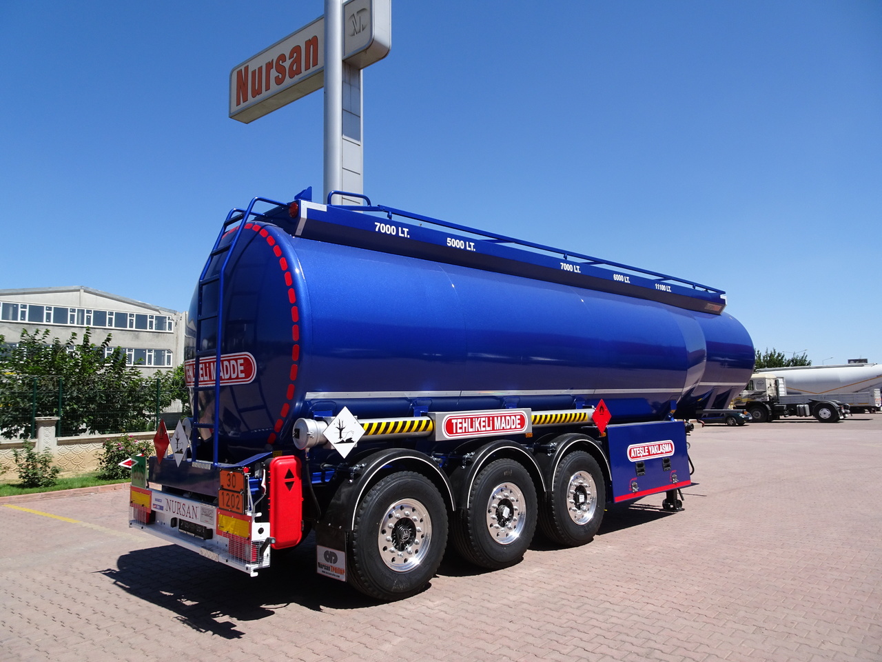 Uus Tsistern poolhaagis transporditavad ained kütust NURSAN Aluminium Fuel Tanker: pilt 7