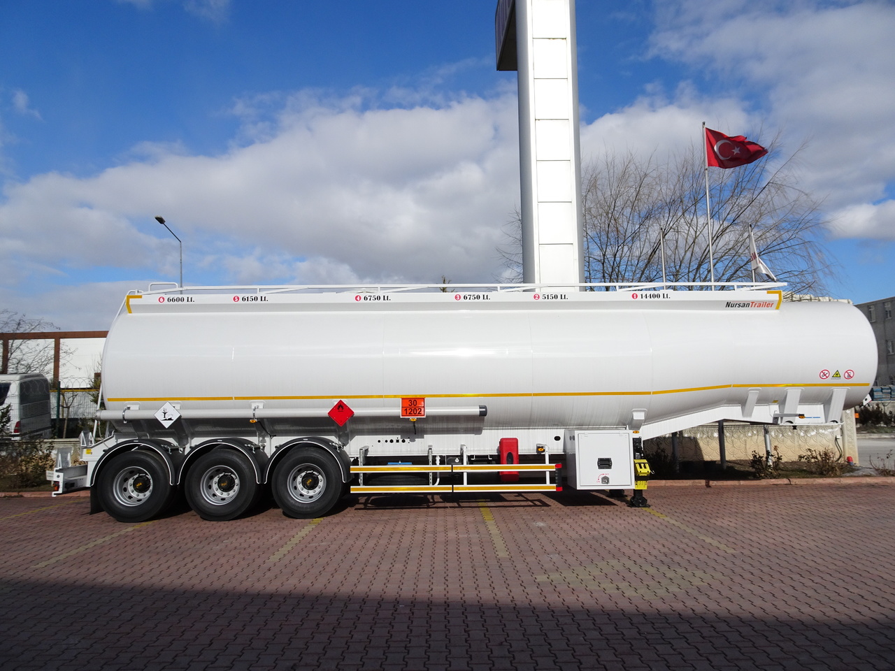 Uus Tsistern poolhaagis transporditavad ained kütust NURSAN Aluminium Fuel Tanker: pilt 12