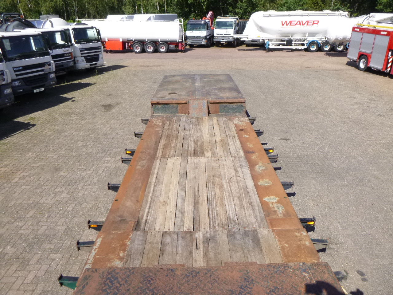 Madal platvormpoolhaagis Nooteboom 3-axle lowbed trailer 33 t / extendable 8.5 m: pilt 7