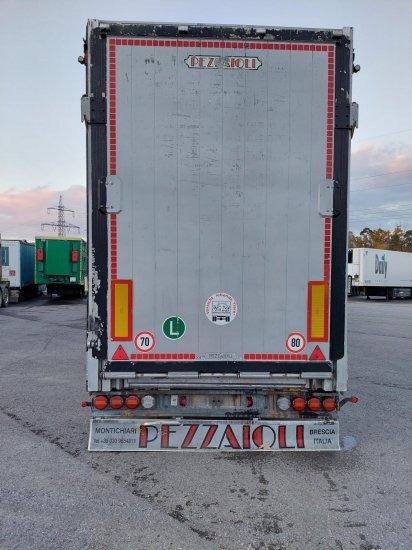 Loomaveo poolhaagis Pezzaioli SBA32/G , 5 Stock , Viehtransporter  , Tränkeranlage,: pilt 3