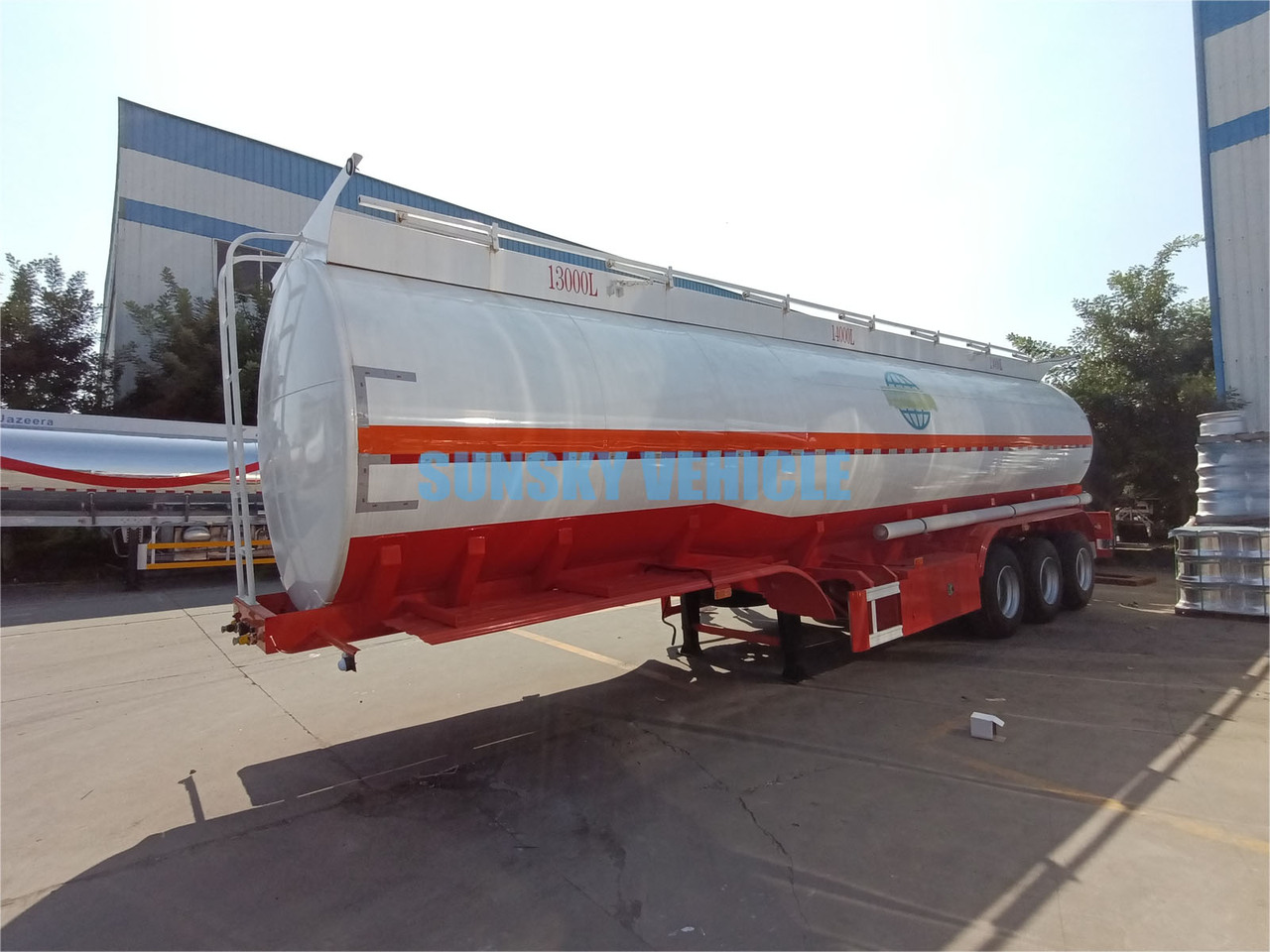 Uus Tsistern poolhaagis transporditavad ained kütust SUNSKY 3 Axle Fuel Tanker Trailer: pilt 3