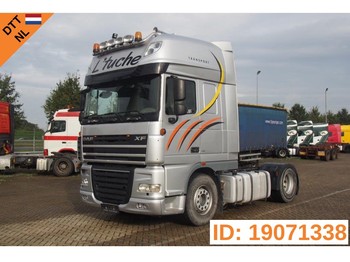 Sadulveok DAF XF105.460 Super Space Cab