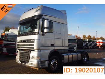 Sadulveok DAF XF105.460 Super Space Cab: pilt 1